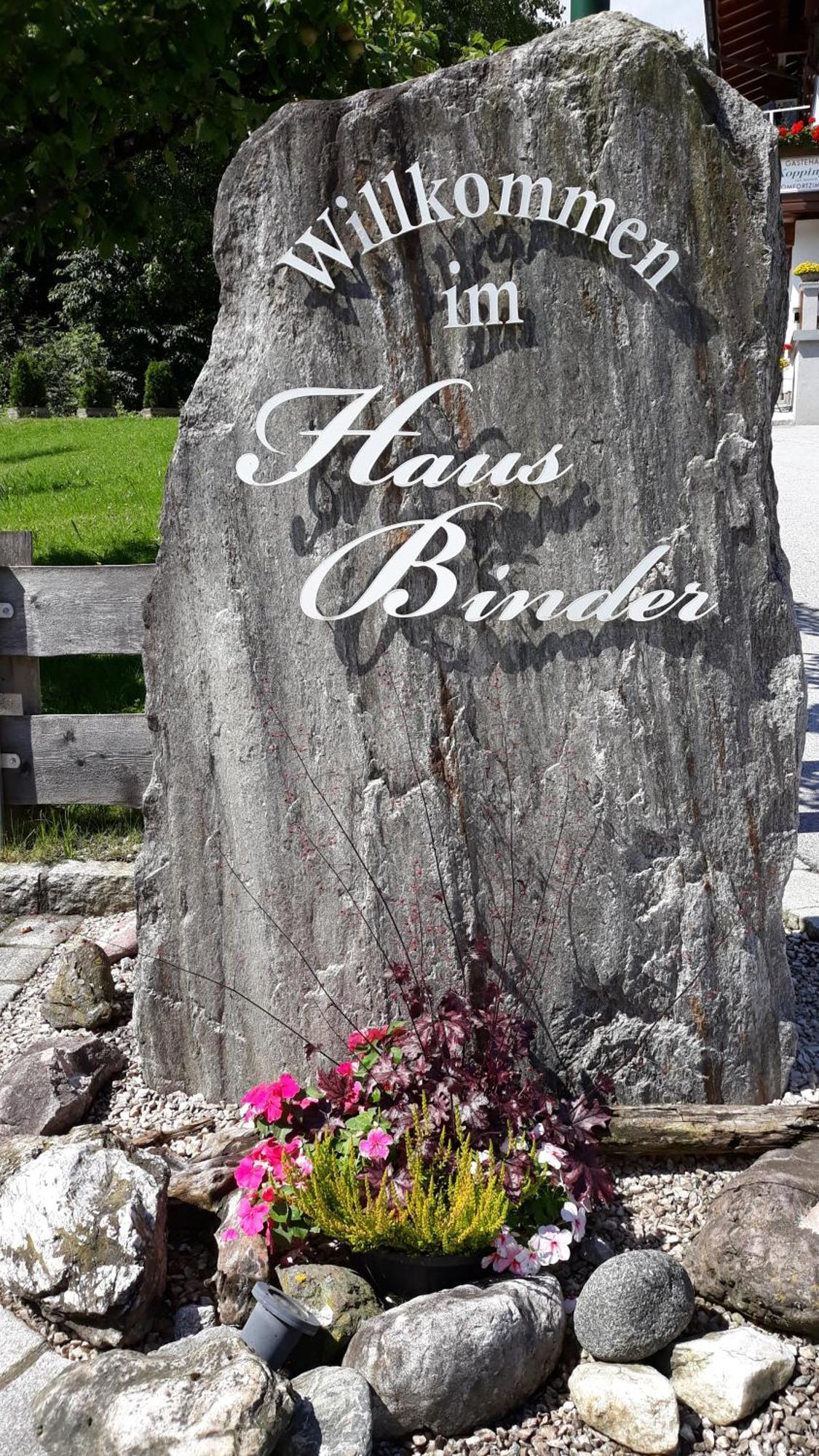 فندق Haus Binder رييد ايم زيلرتال المظهر الخارجي الصورة